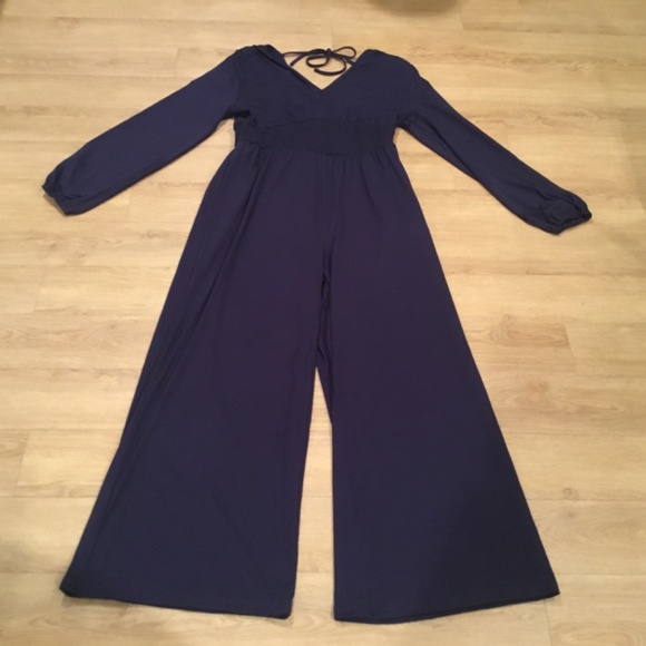 Women’s V Neck Long Sleeve Wide Leg Jumpsuit Romper With Pockets - Picture 5 of 7